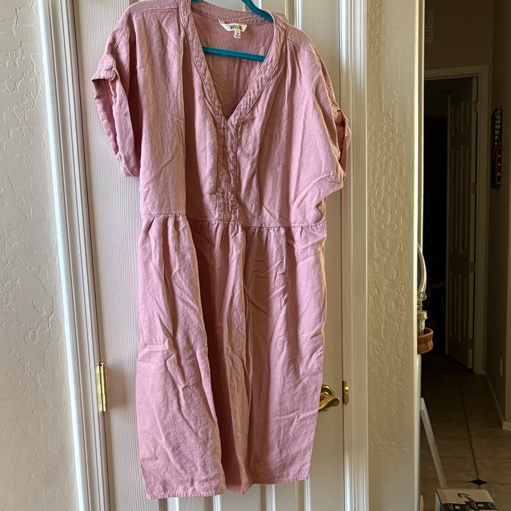 Pink V-Neck Dress - Picture 6 of 7